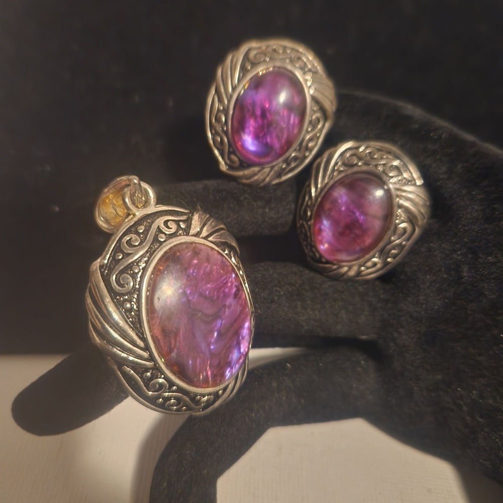 Vintage Purple Cabochon Pendant and Clip On Earrings Set Silver Tone Scrollwork‎